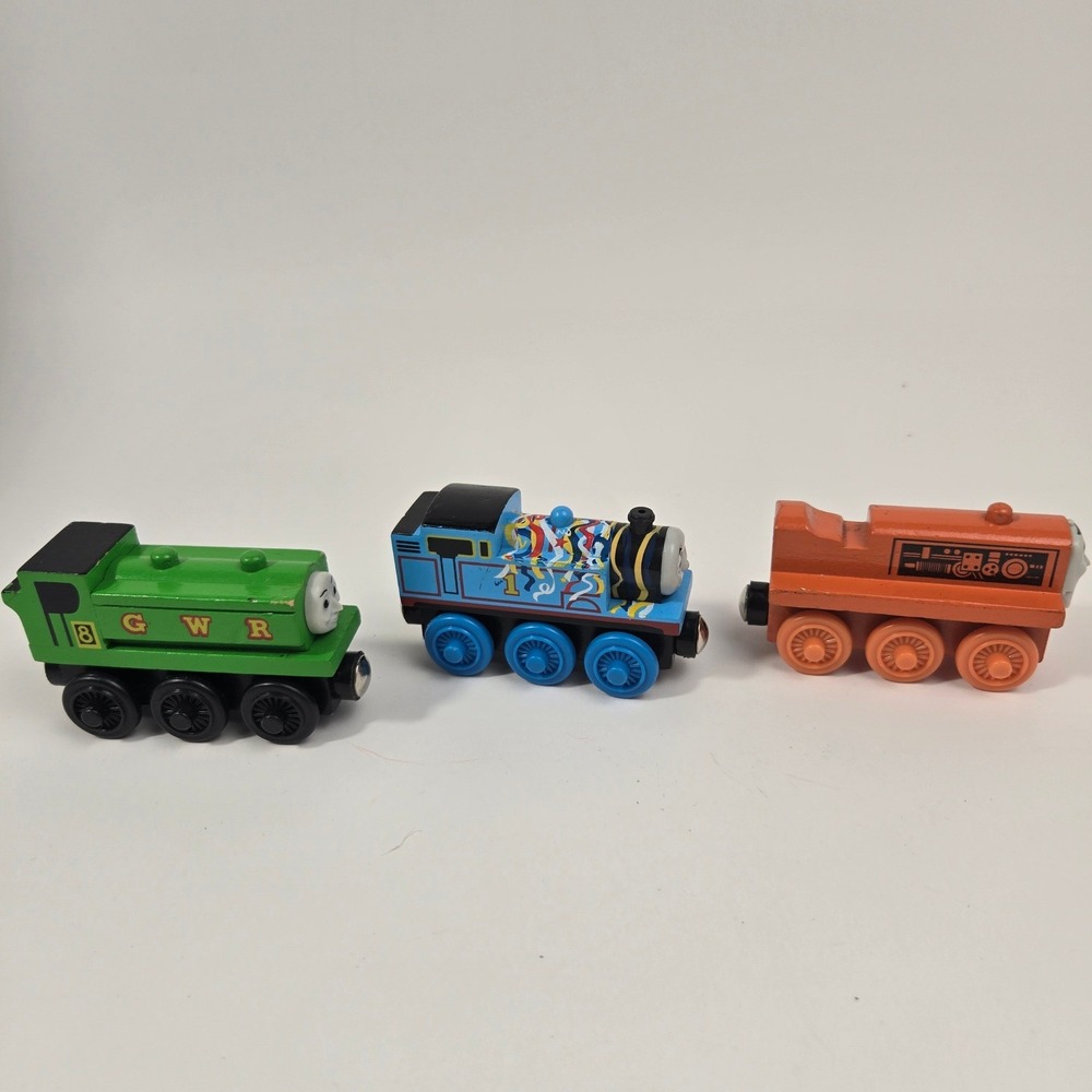 Thomas & Friends Wooden Railway Lot Duck Happy Birthday Thomas Terence Train - Picture 2 of 6
